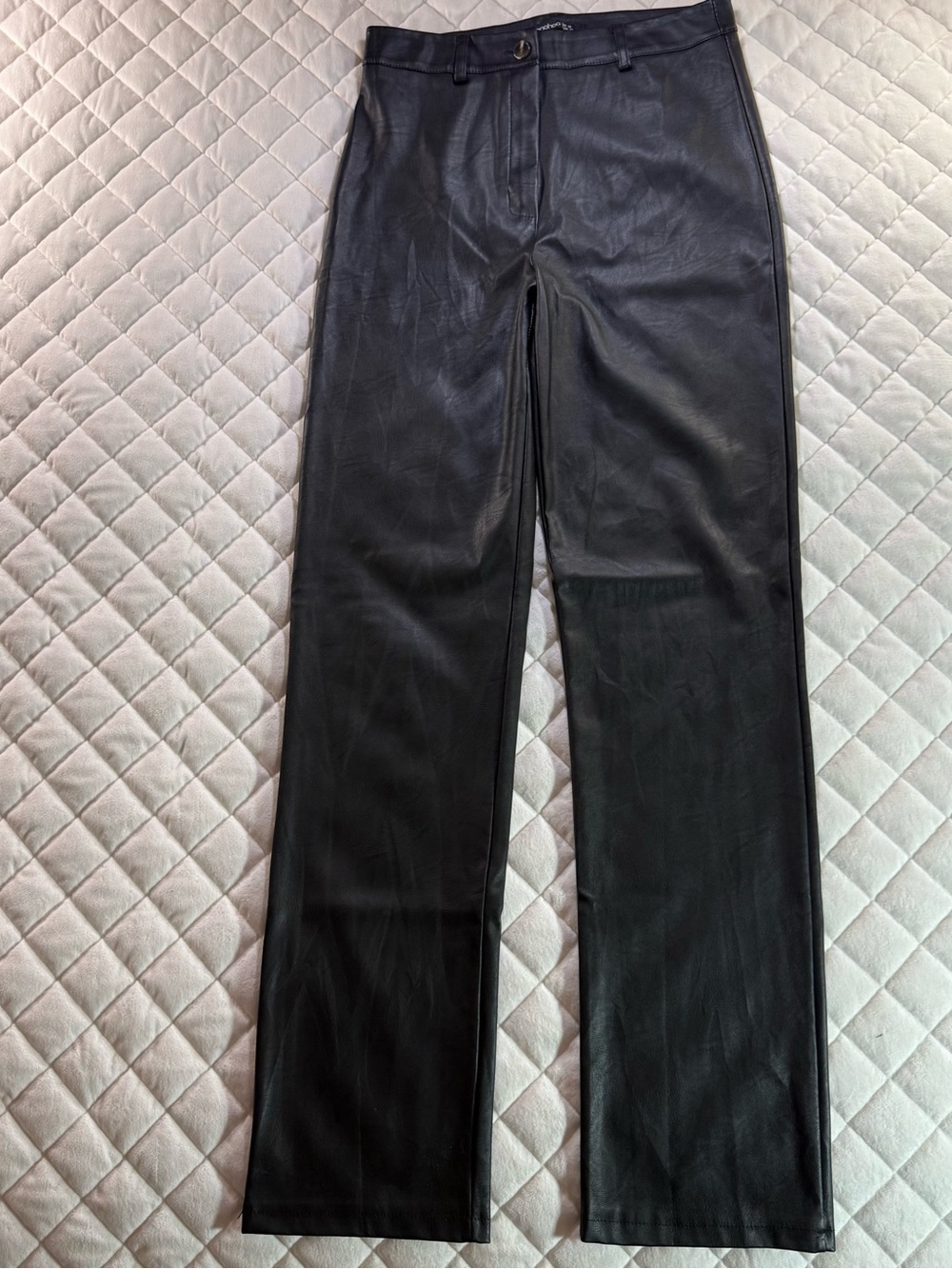 BOOHOO Black Faux Leather Straight Leg Trousers Pants High Waisted US 6